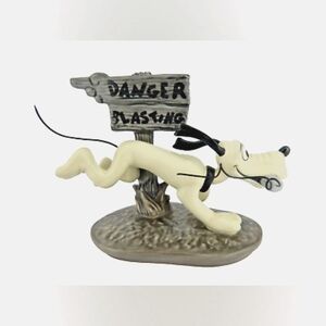 WDCC Dynamite Dog The Delivery Boy 1931 Pluto Movie Walt Disney Classics